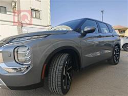 میتسوبیشی ئاوتلاندەر